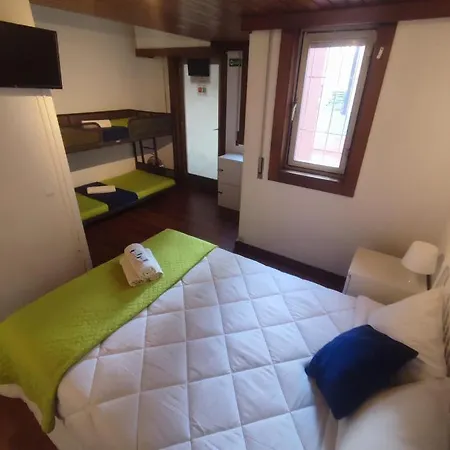 Homestay Theorynomad Rooms Al Lisboa *