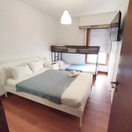 Homestay Theorynomad Rooms Al Lisboa